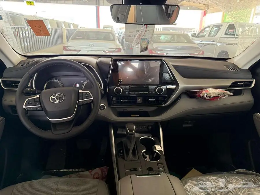 تويوتا هايلاندر نص فل GLE 2025 4