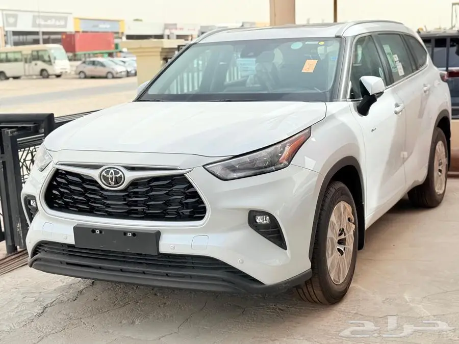 تويوتا هايلاندر نص فل GLE 2025 1