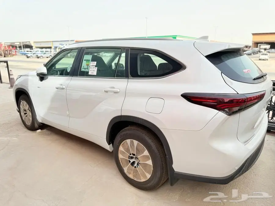 تويوتا هايلاندر نص فل GLE 2025 17