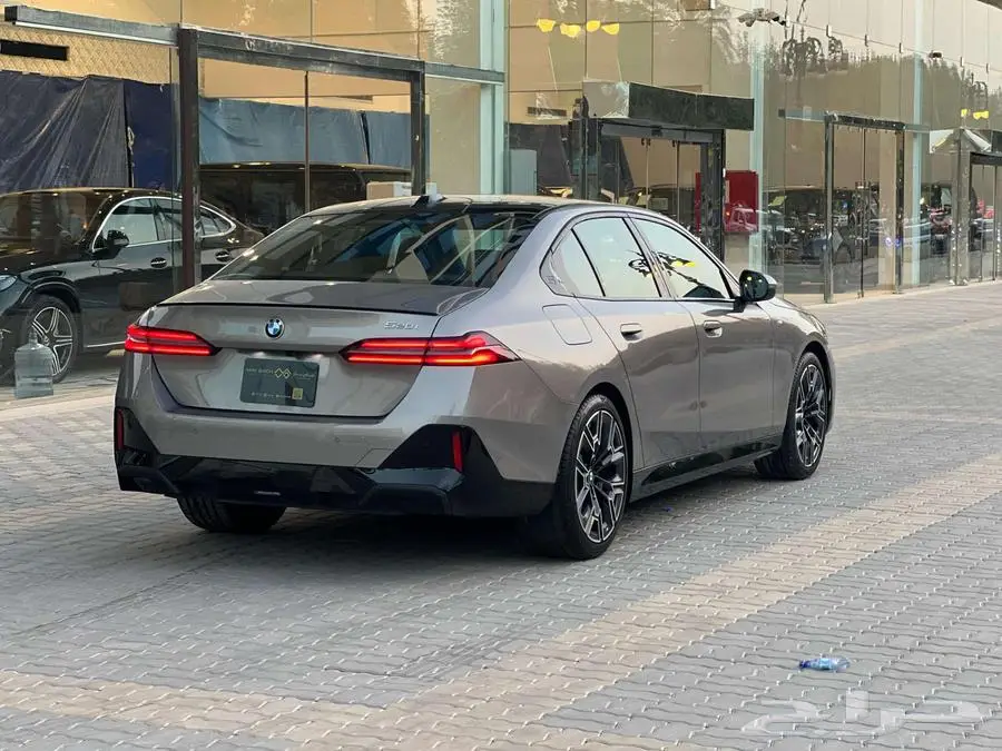 BMW 520 saudi 2025 NEW 5