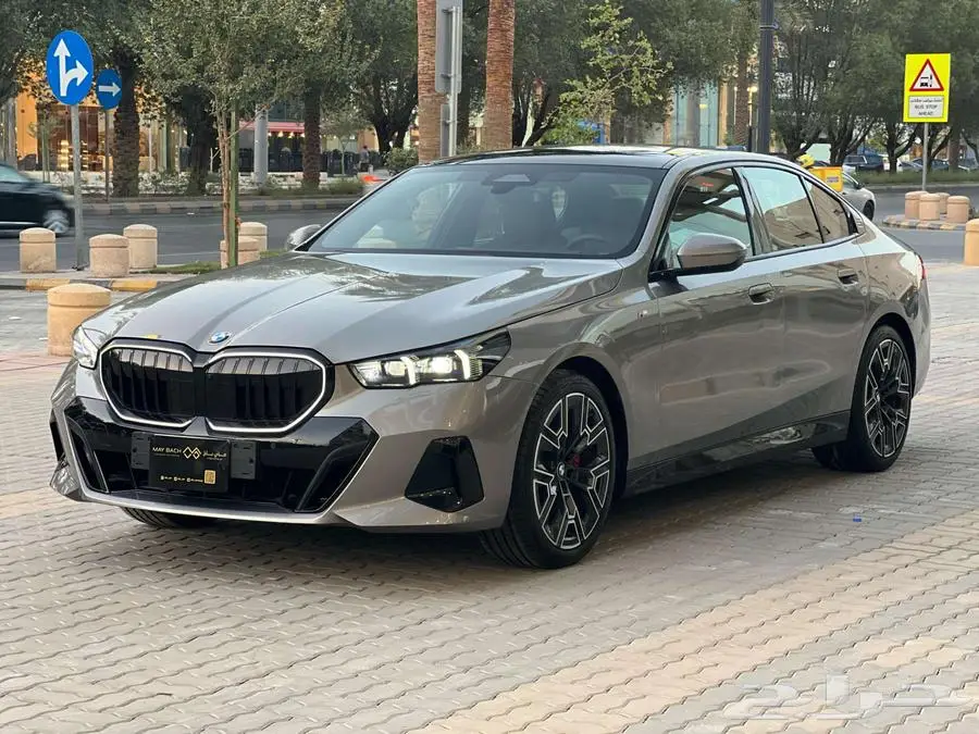 BMW 520 saudi 2025 NEW 2