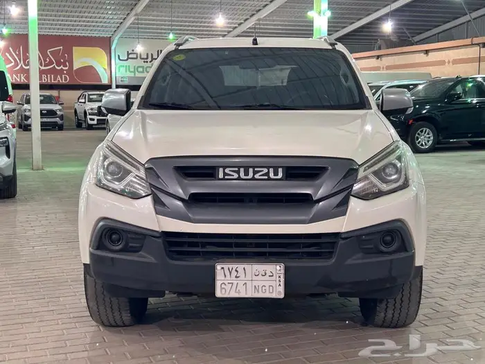 ايسوزو MUX موديل 2019 عداد 282 الف كم 2