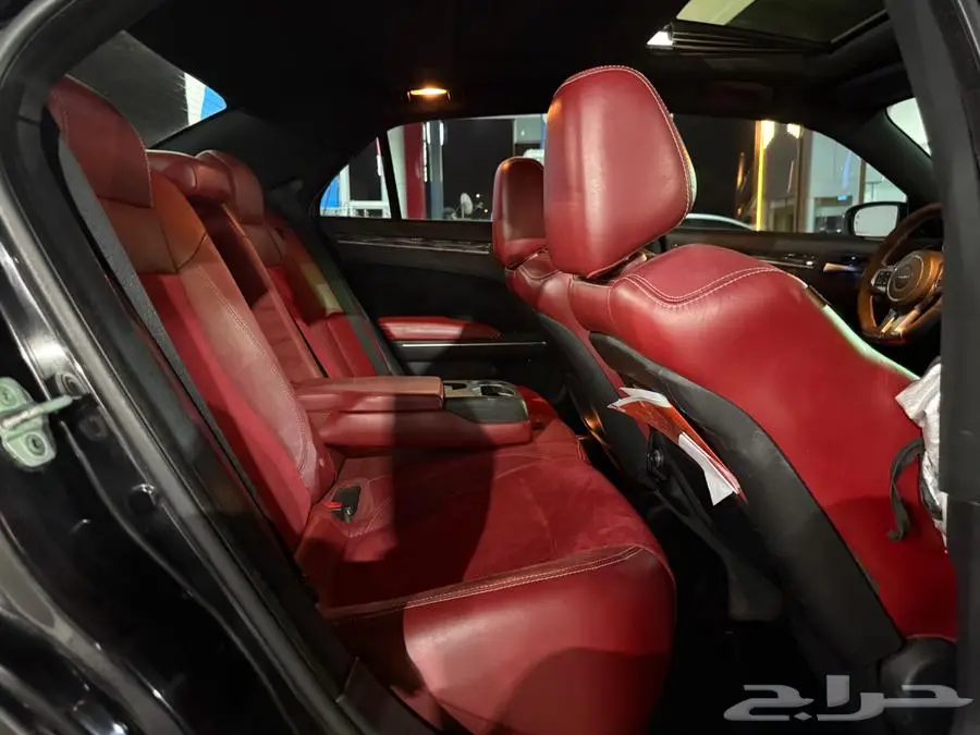 للبيع كلايزر 2013SRT 8