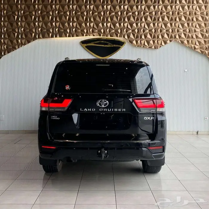 TOYOTA LAND CRUISER GXR TWIN TURBO 2022 BLACK 3