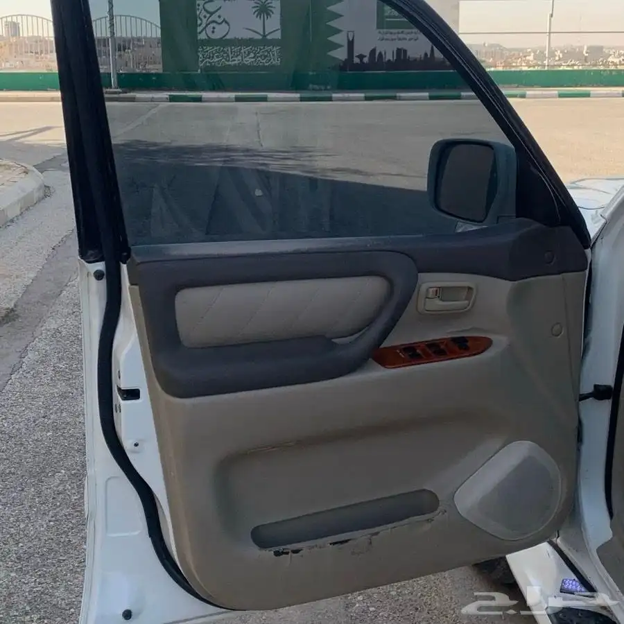 للبيع تويوتا لاندكروزر VX.R 2006 فل كامل 8