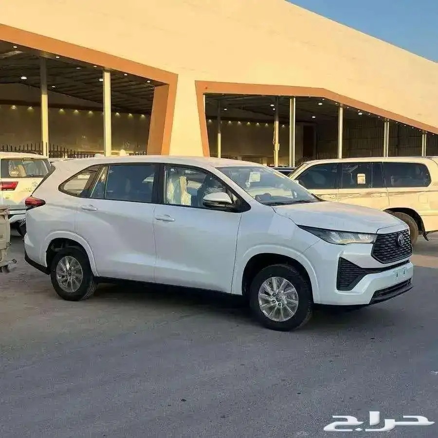 تويوتا أنوفا 2025 1