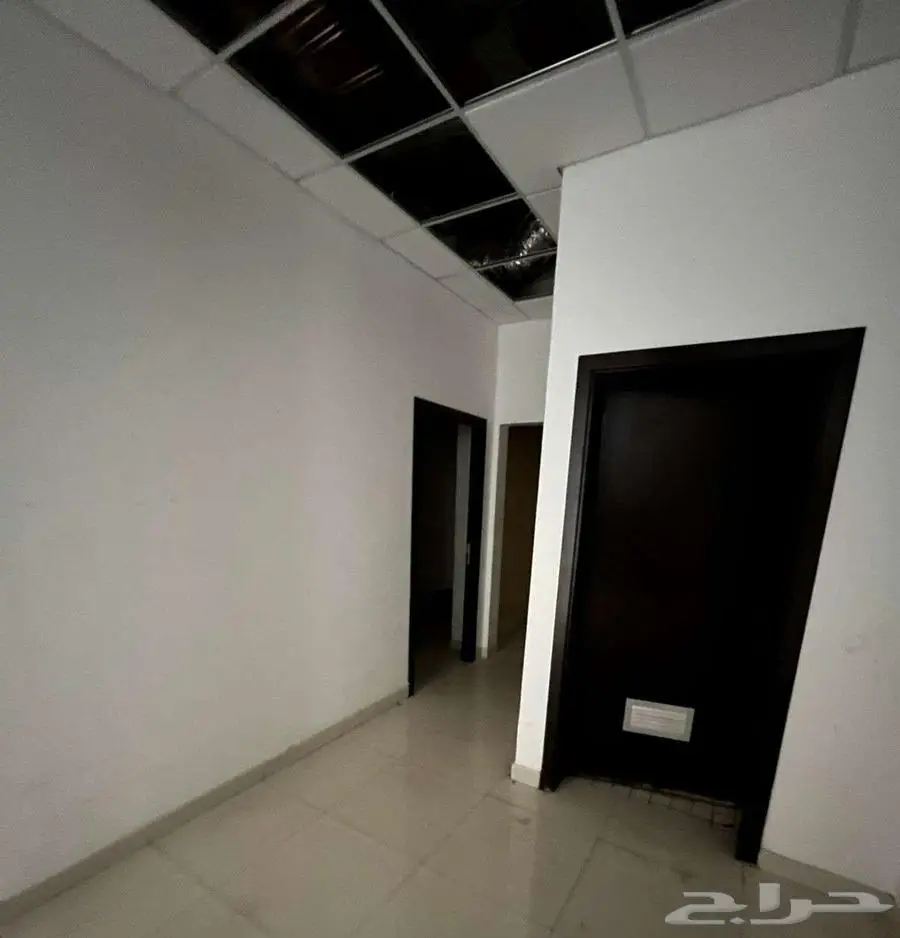 معرض للإيجار 11