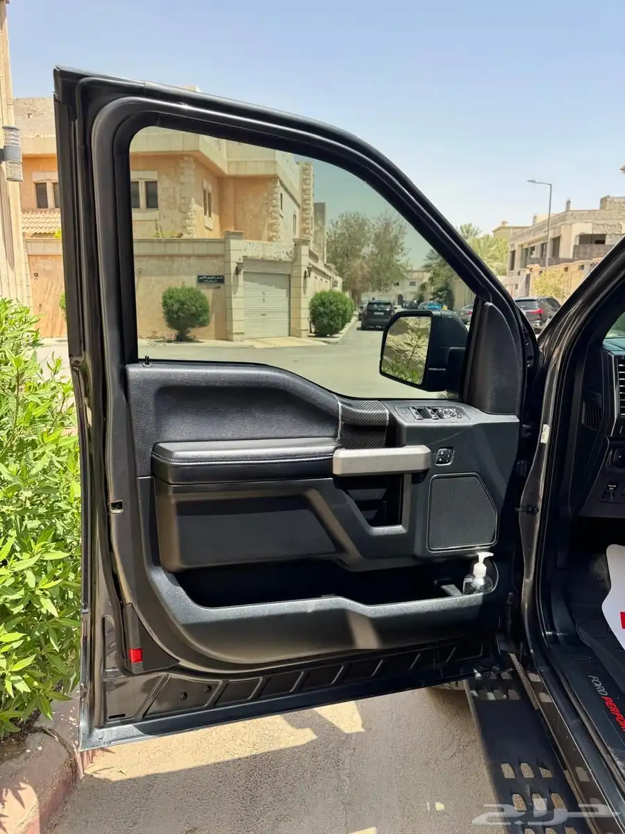 فورد رابتر 2020غمارة ونص فل كامل مقاعد ريكارو 3
