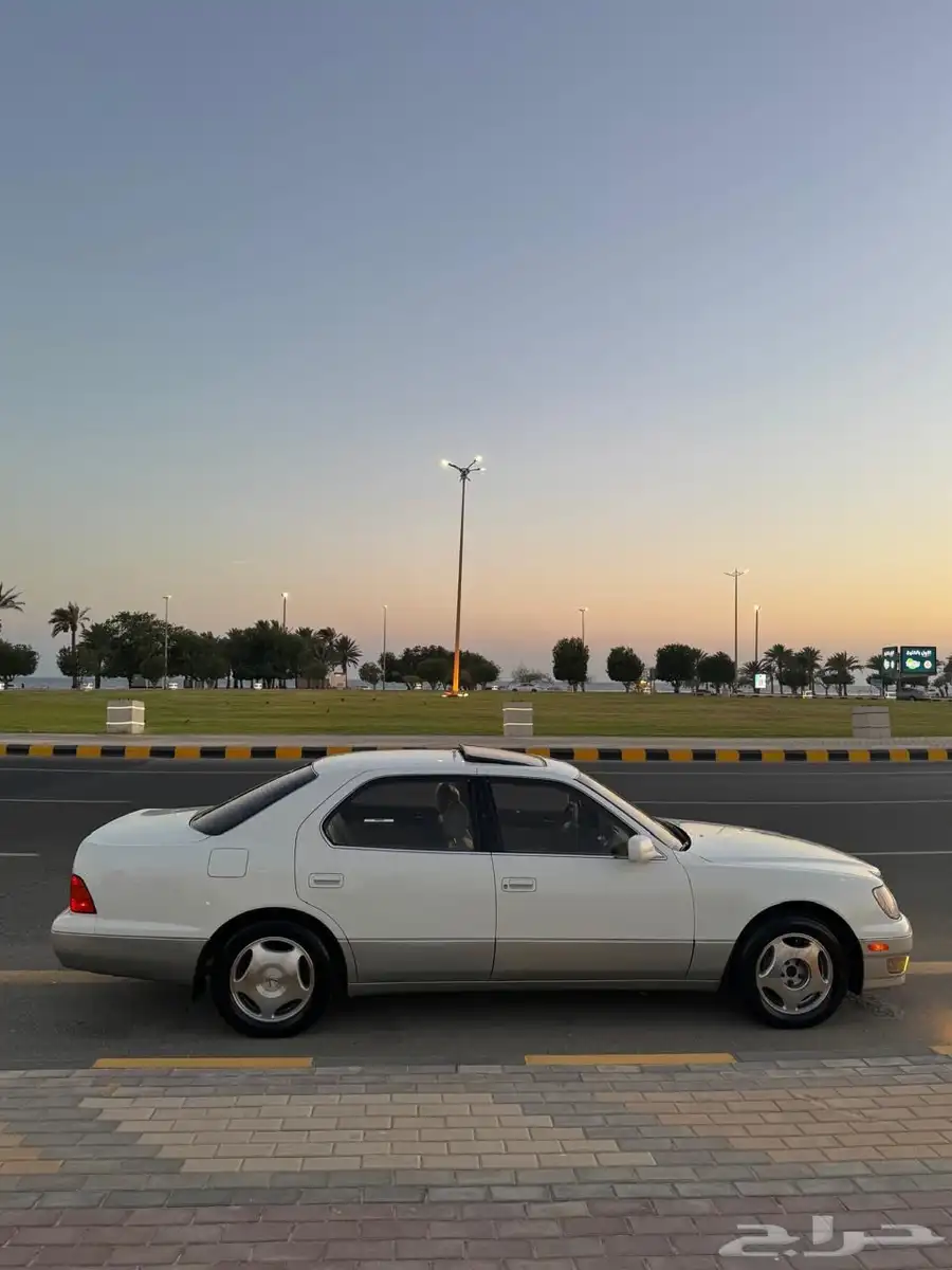 لكزس 400 للبيع 3