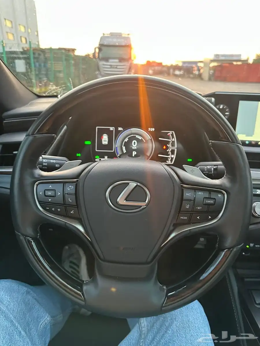 لكزس 2020 ES 300 H ( تم البيع ) 21
