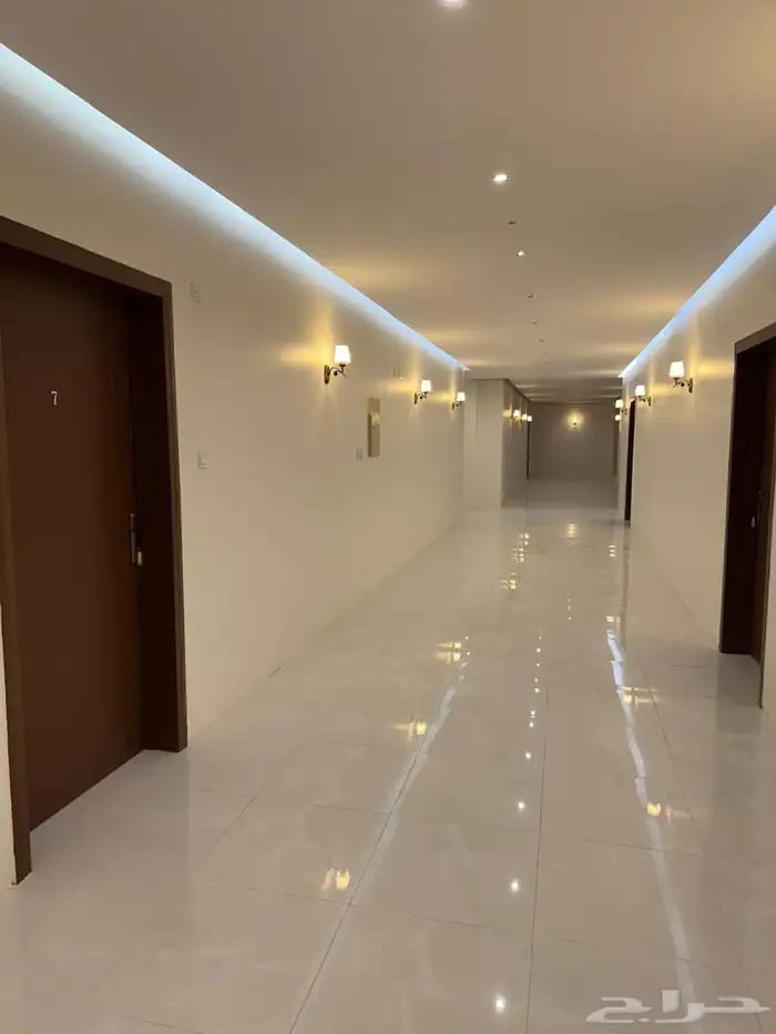 شقق للايجار بحي الجامعة 8