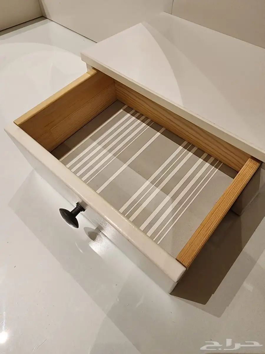 اثاث طاوله تسريحه 1