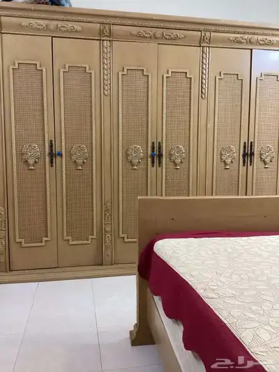 غرفه نوم كلاسيكيه مكونه من 6 قطع 3