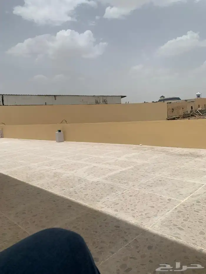 حوش مع غرف للايجار خلف المصانع 9