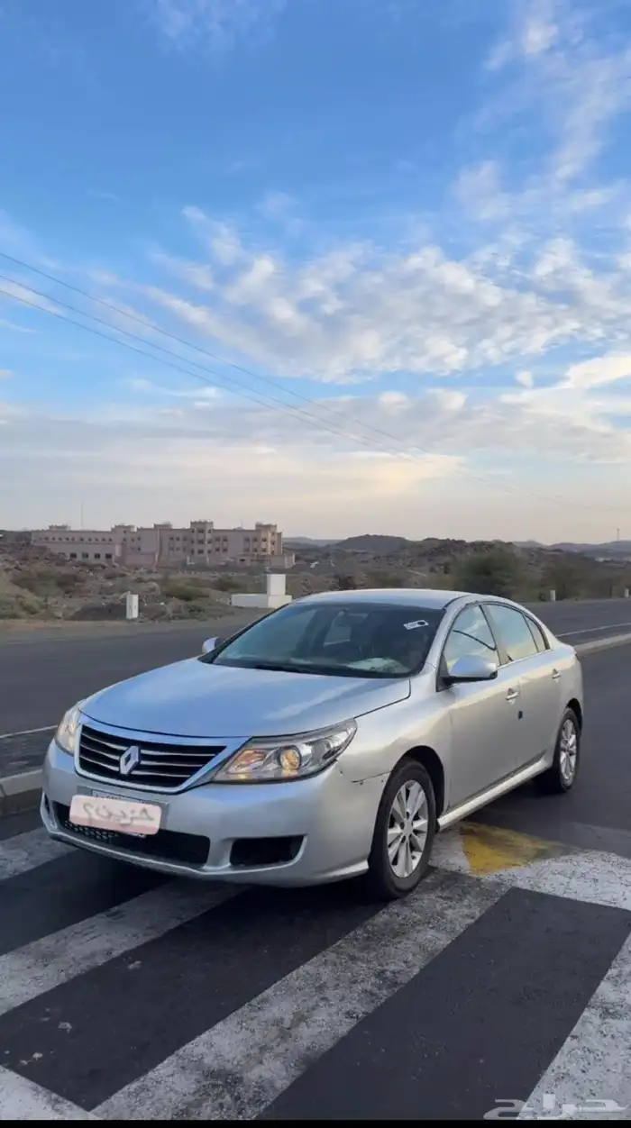 رينو سافران 8