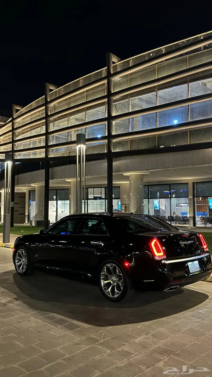 كرايسلر 3000km مخزن أكزيكتف v8 3