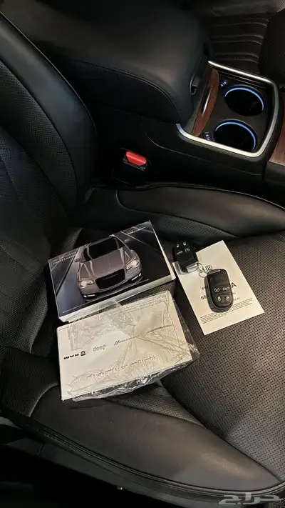 كرايسلر 3000km مخزن أكزيكتف v8 36