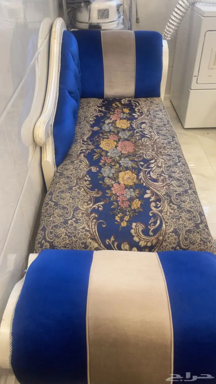 بيع كنب نص ارتفاع تقريبا 4 4   بيع كنب كلاسيكي ارزق 5