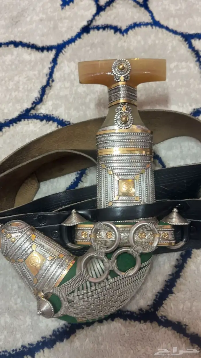 جنبيه زراف للبيع مطرح 6وزود صب الشهري مذهب مشروطه 0