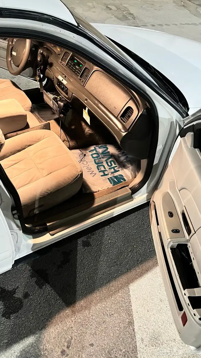 فكتوريا بوليسي 2008 12