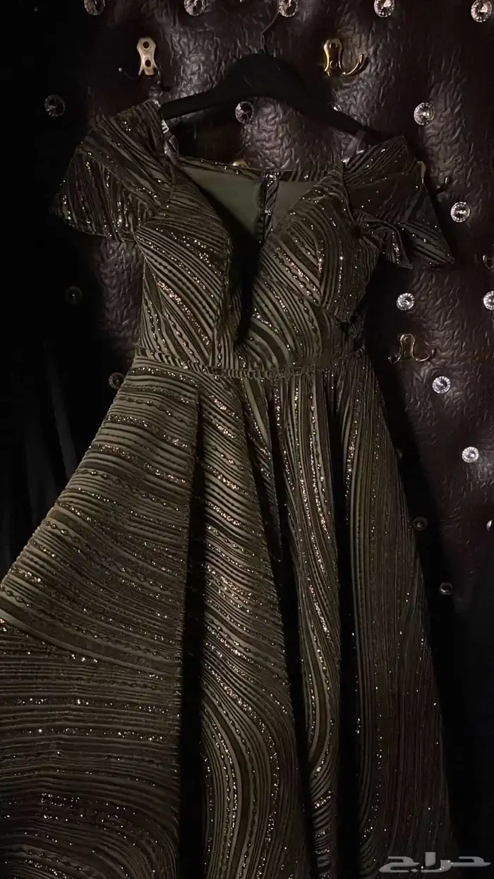 للبيع فستان زيتي شك فخم 1