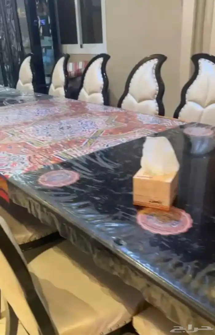 طاولة طعام 14 كرسي مع دولاب 1