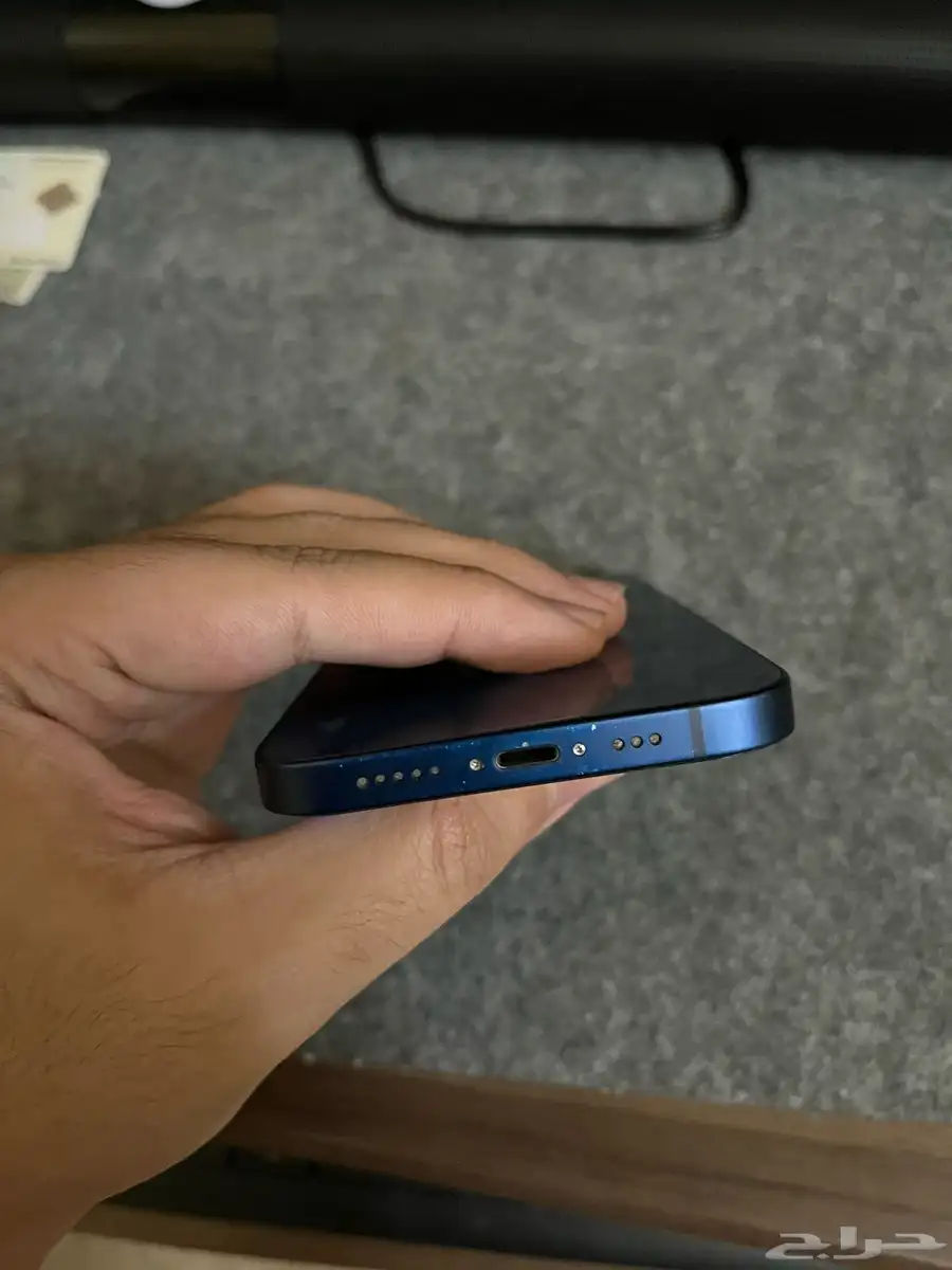 ايفون 12 العادي 2