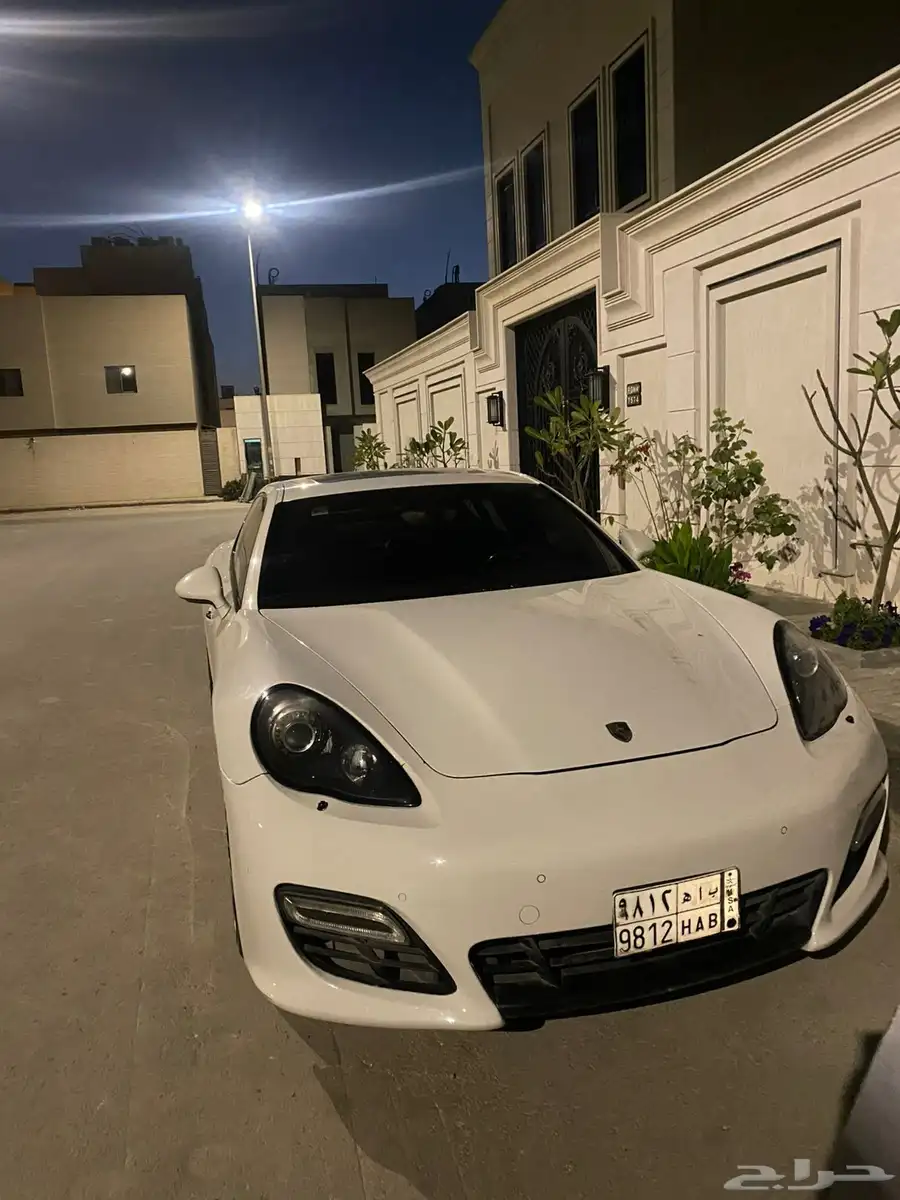 بورش باناميرا GTS 2013 1