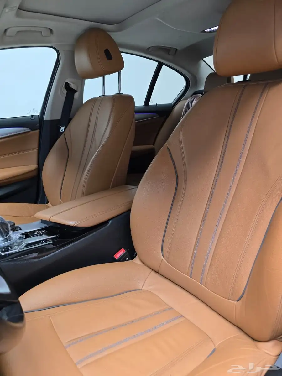 بي ام دبليو 2022 ( 520i ) 4