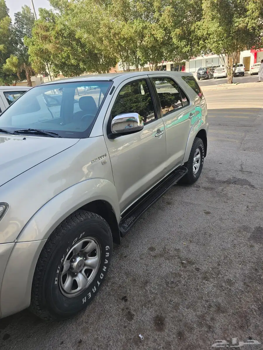 Toyota Fortuner 2008 1