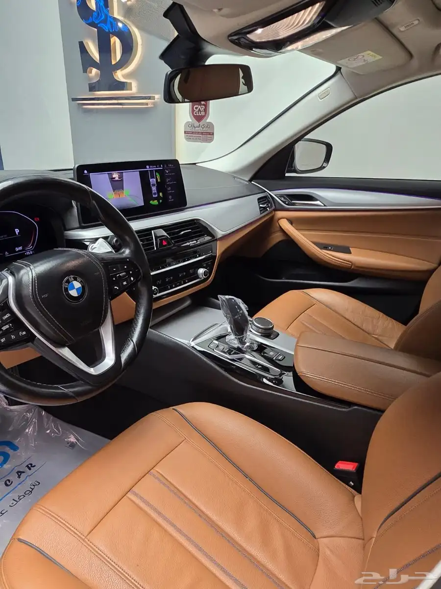 بي ام دبليو 2022 ( 520i ) 3
