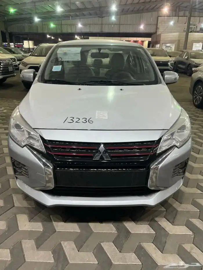 متسوبيشي اتراج 2024 GLX فل كامل بالنقد والتقسيط باقل سعر 0