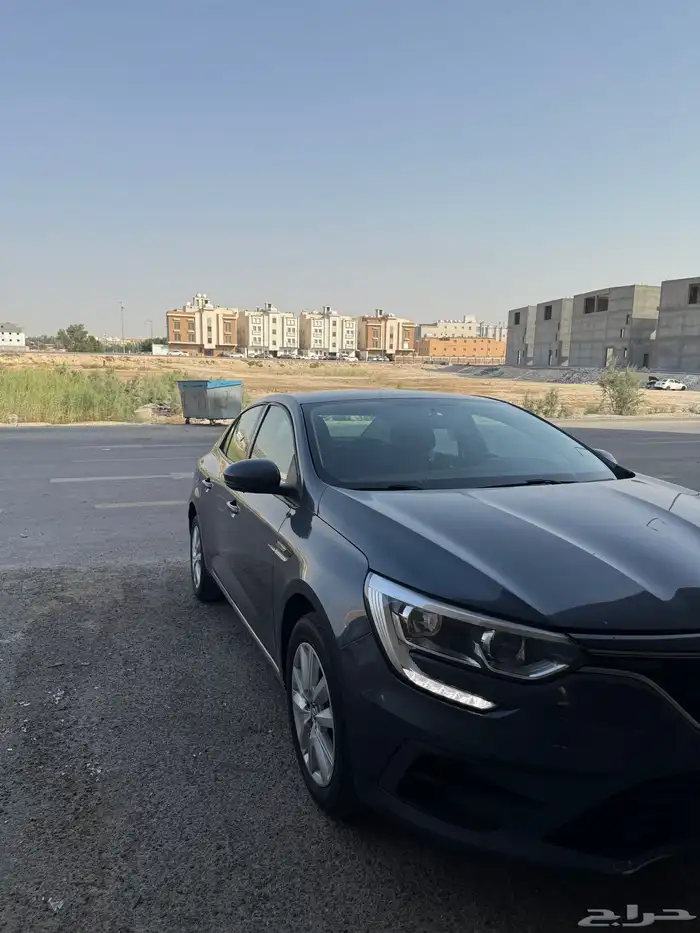 رينو ميغان 2023 1