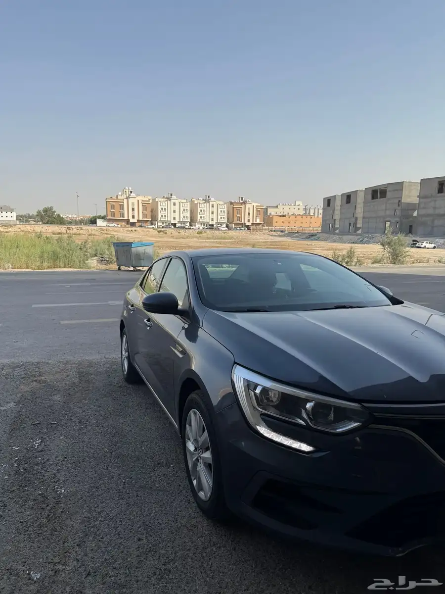 رينو ميغان 2023 1