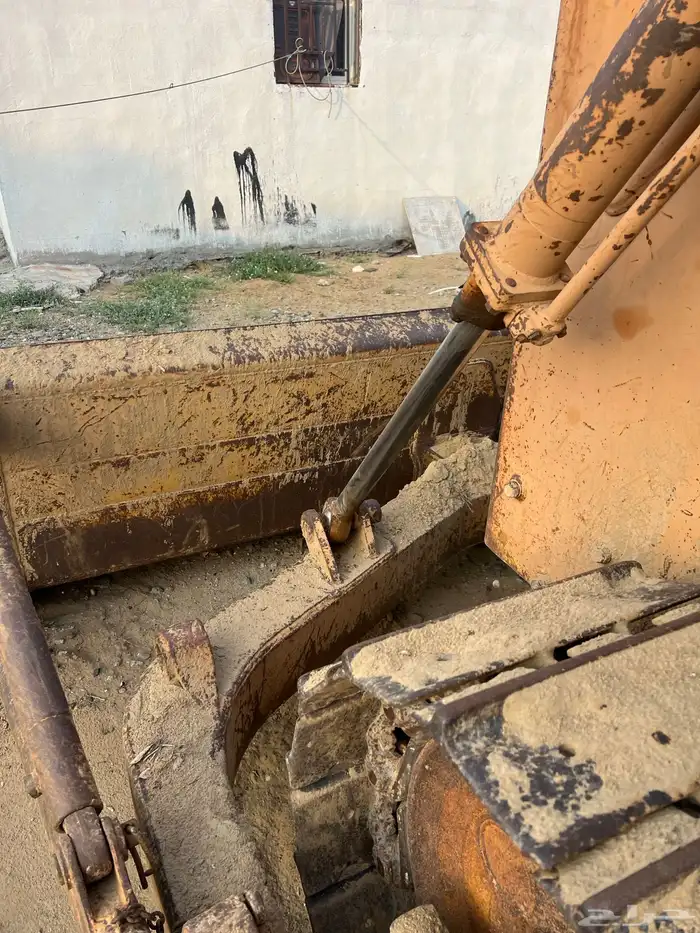 بلدوزر كماتسو مقاس 15 نظيف 8