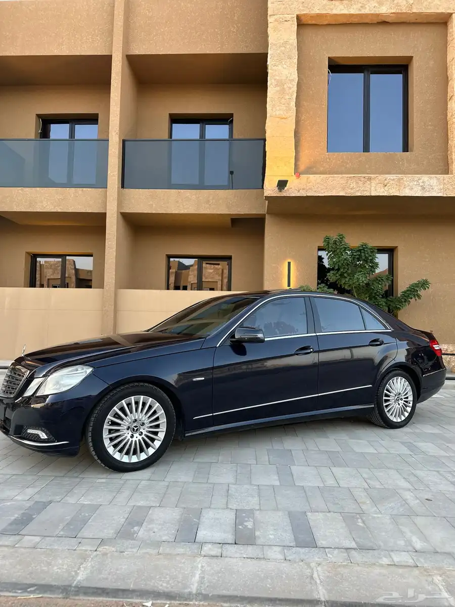 مرسيدس E300 2010 8