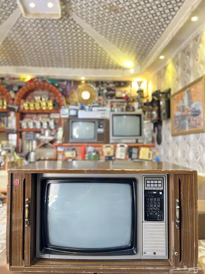 تلفزيون خشبي ابو ستارة ناشونال قديم تراثي 6