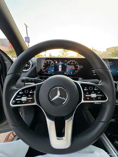 مرسيدس 2023 GLA 200 ممشى 7600 كيلو فقط 13