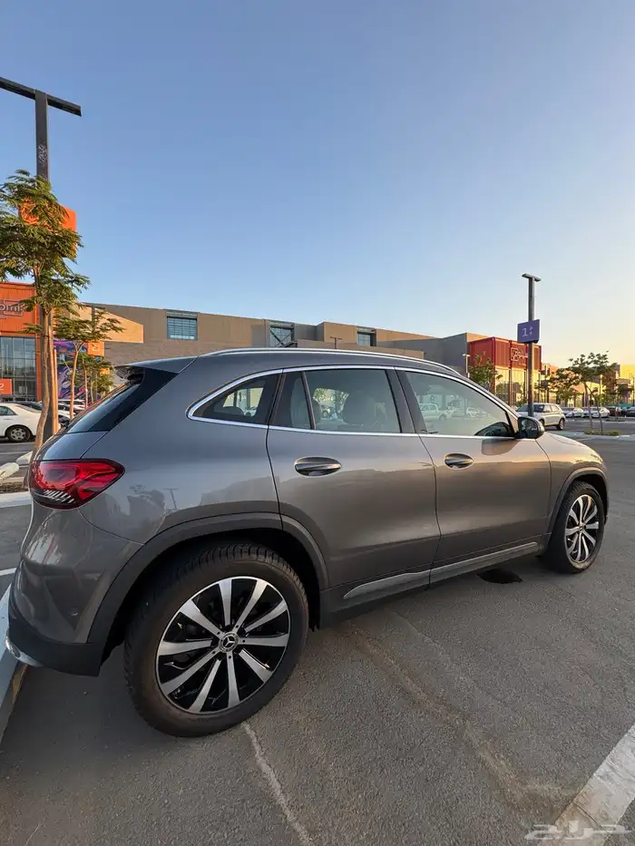 مرسيدس 2023 GLA 200 ممشى 7600 كيلو فقط 7