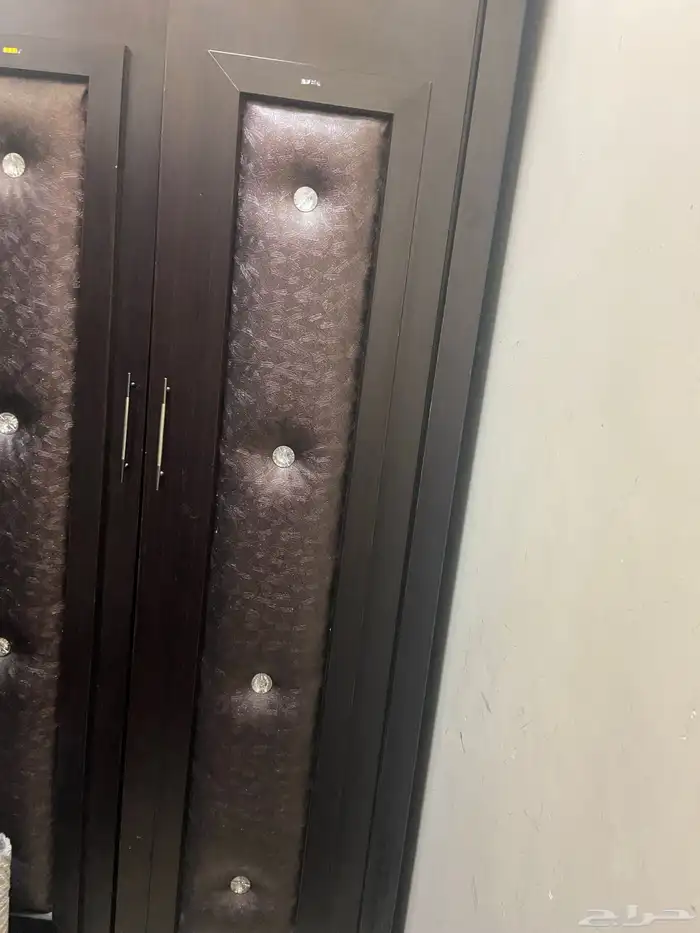 دولاب ظرفتين طاوله 3
