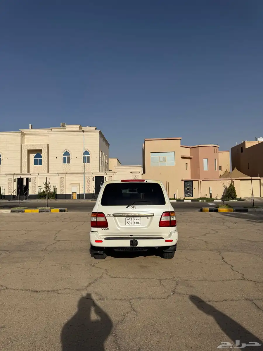 لاندكروزر 4