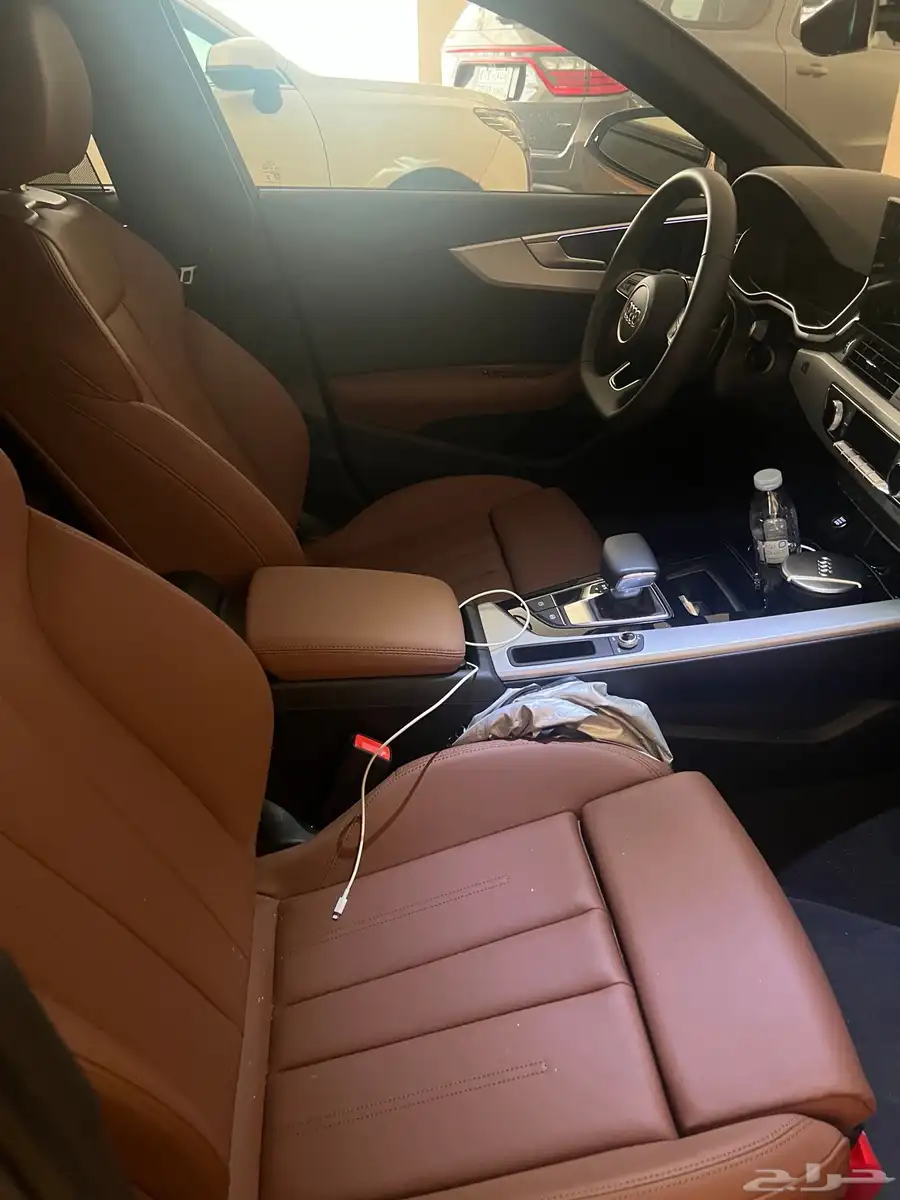 Audi A4 بلاك اديشن 15