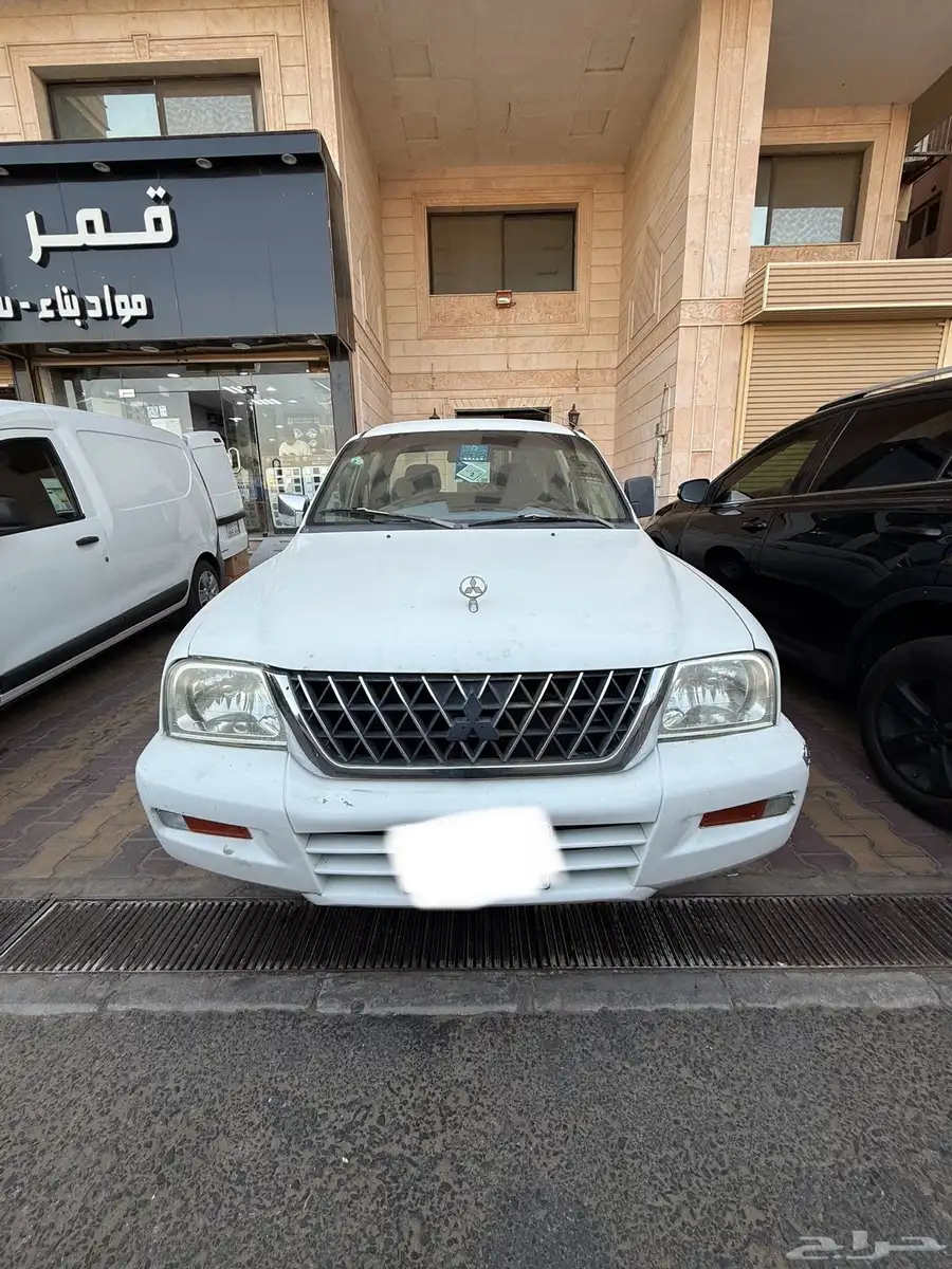 وانيت ميتسوبيشي 1