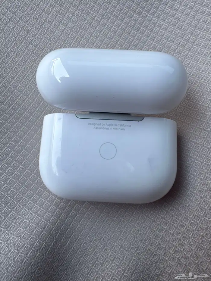 للبيع For Sell AirPods 3 2