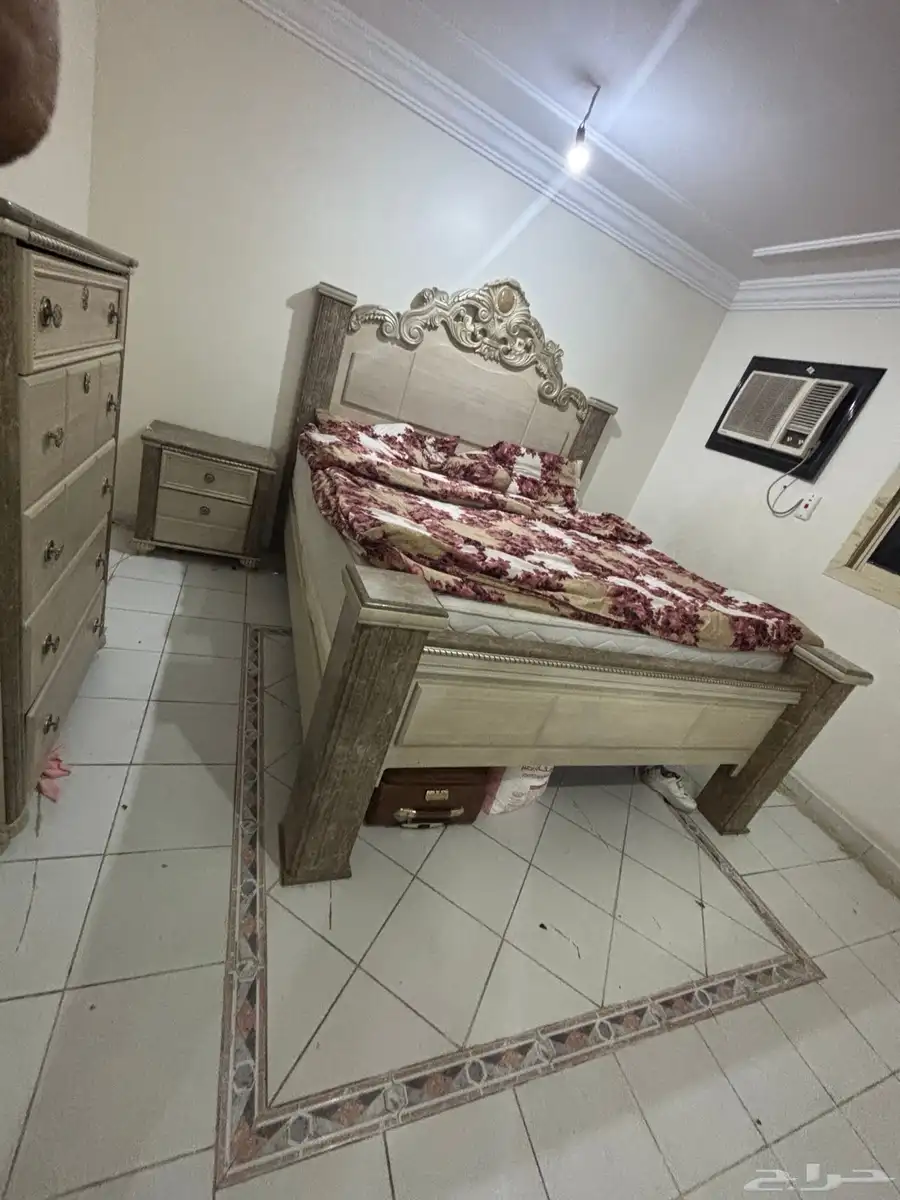 غرفة نوم شاشه غساله بوتجاز أسطوانة غاز دولاب كنب جلوس 0