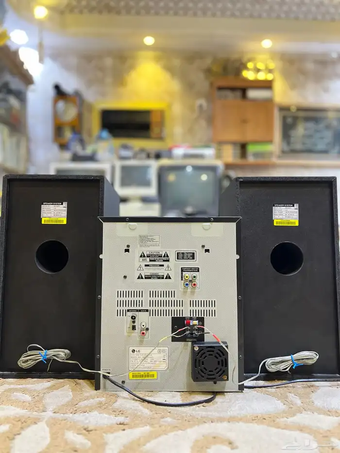 مسجل استريو شبه جديد وقديم مخزن 8