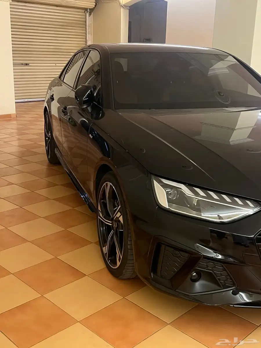 Audi A4 بلاك اديشن 0