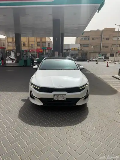 سياره K5 نص فل مطور2023 8