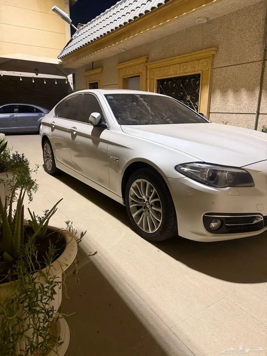 بي ام 520 3