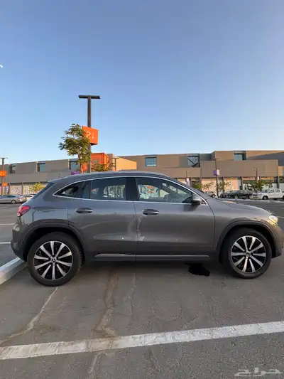 مرسيدس 2023 GLA 200 ممشى 7600 كيلو فقط 8